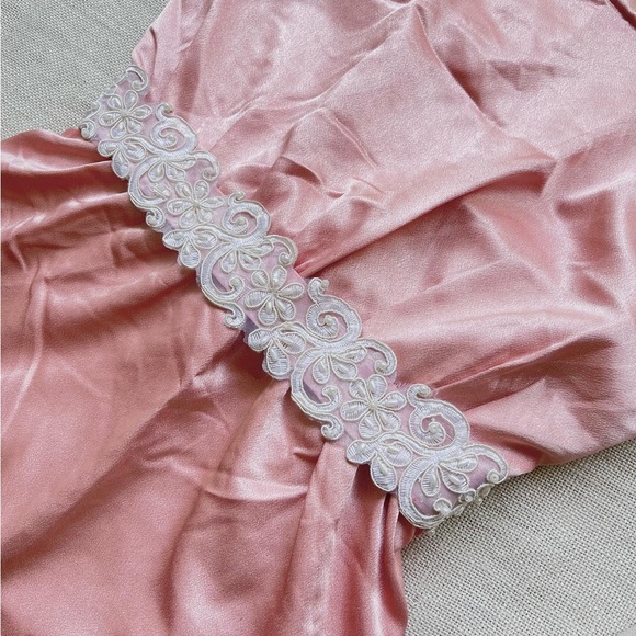 NWOT Pink Satin Halter Neck Dress with Lace Belt - Picture 4 of 6